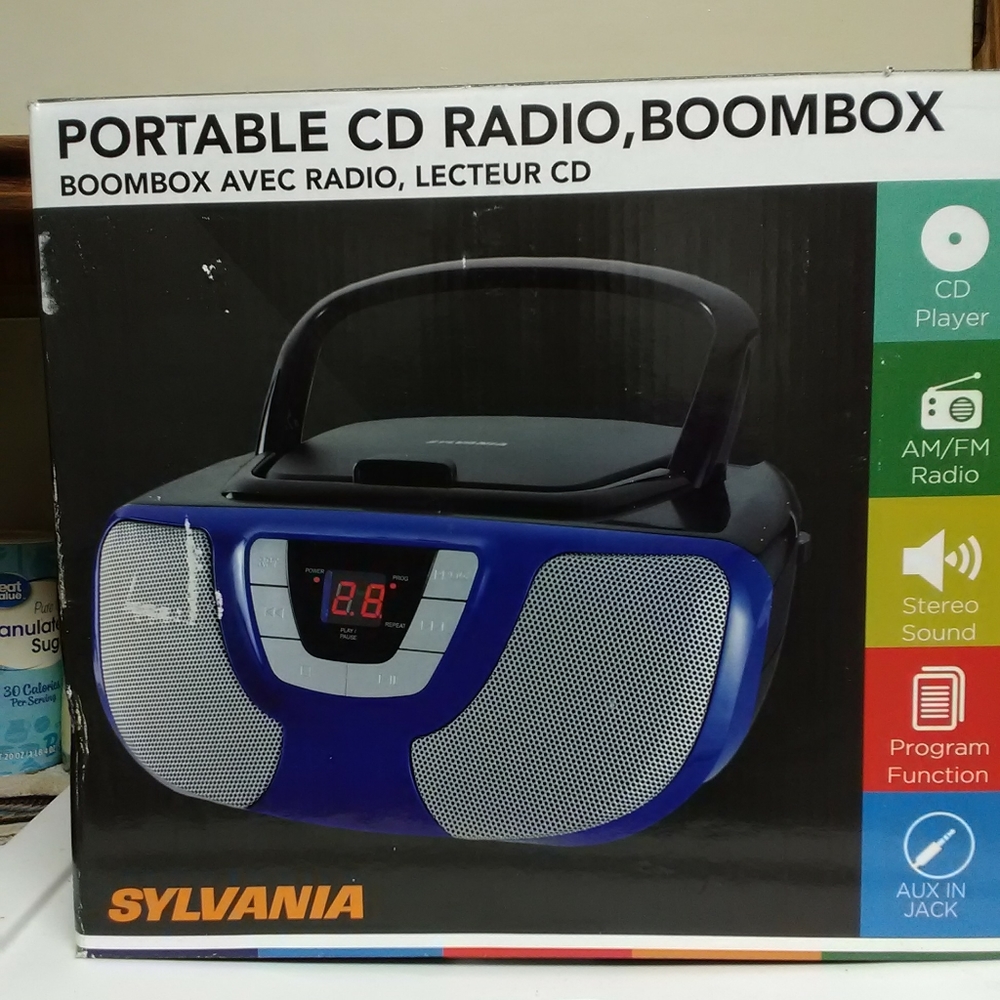 🎄Sylvania Portable CD Radio Boombox